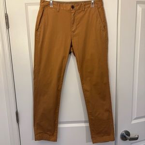 Bonobos Chinos | 32x32 | Saddle Brown
